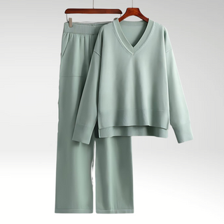 Varel | Completo di lusso a due pezzi con scollo a V