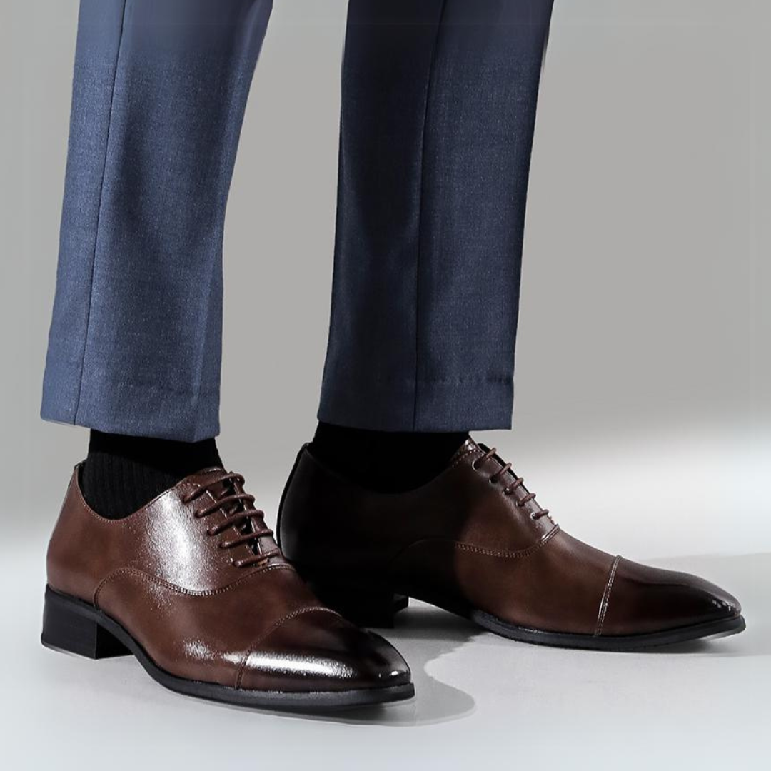 Zapatos clásicos de piel