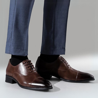 Zapatos clásicos de piel