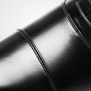 Zapatos clásicos de piel
