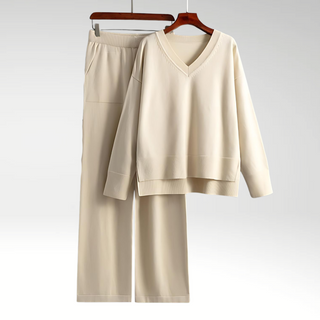 Varel | Completo di lusso a due pezzi con scollo a V