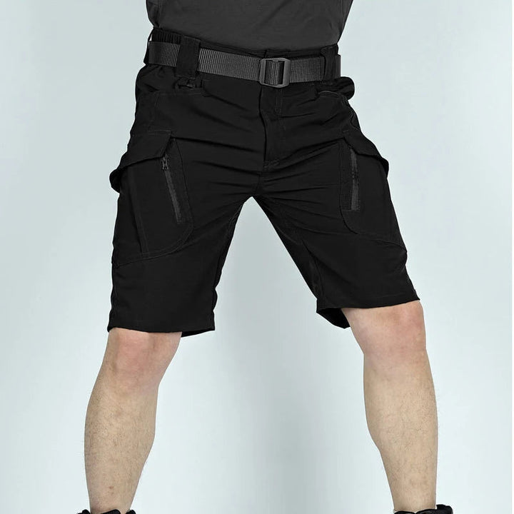 Elegancia con pantalones cortos prácticos