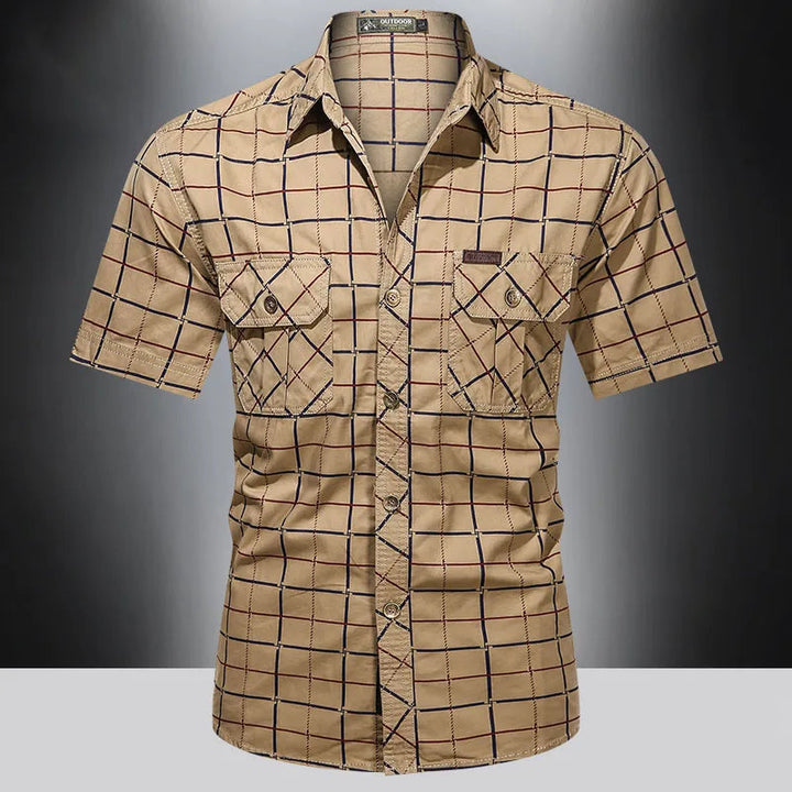 Camisa elegante de manga corta de cuadros