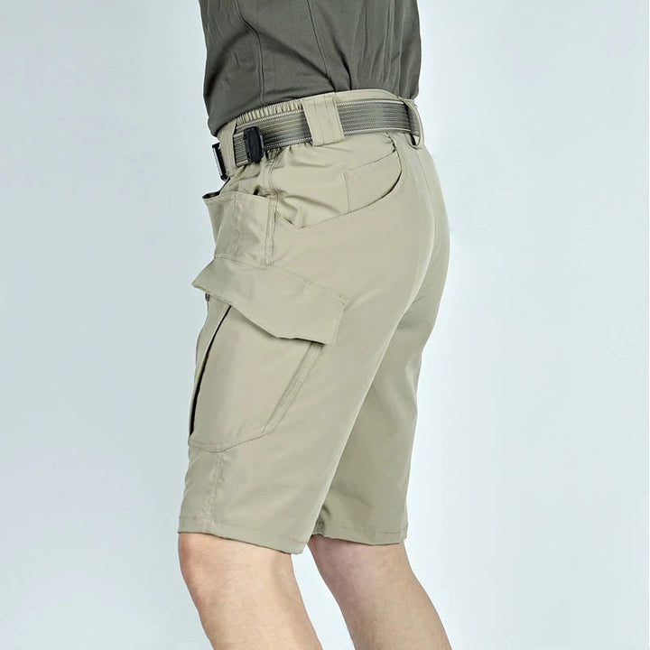 Elegancia con pantalones cortos prácticos