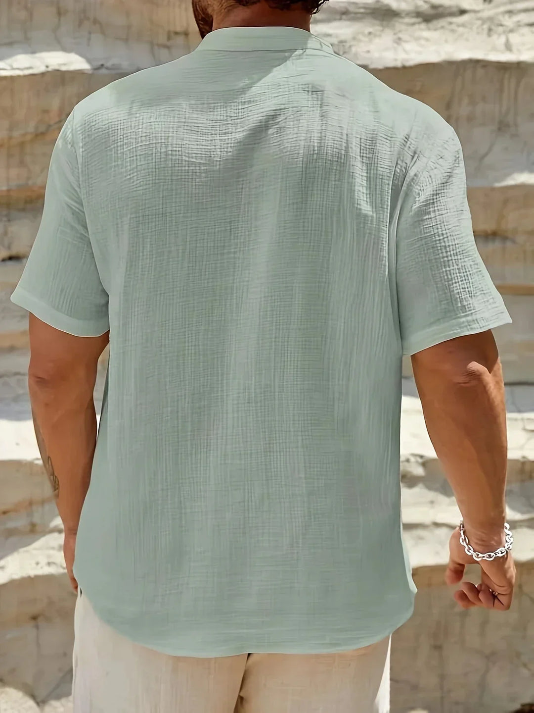 Camisa de verano elegante de cuello alto