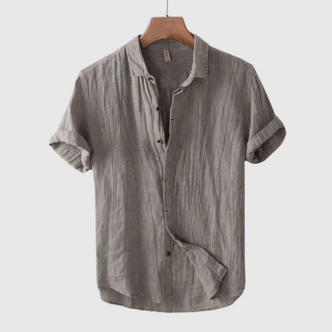 Camisa elegante de manga corta con botones