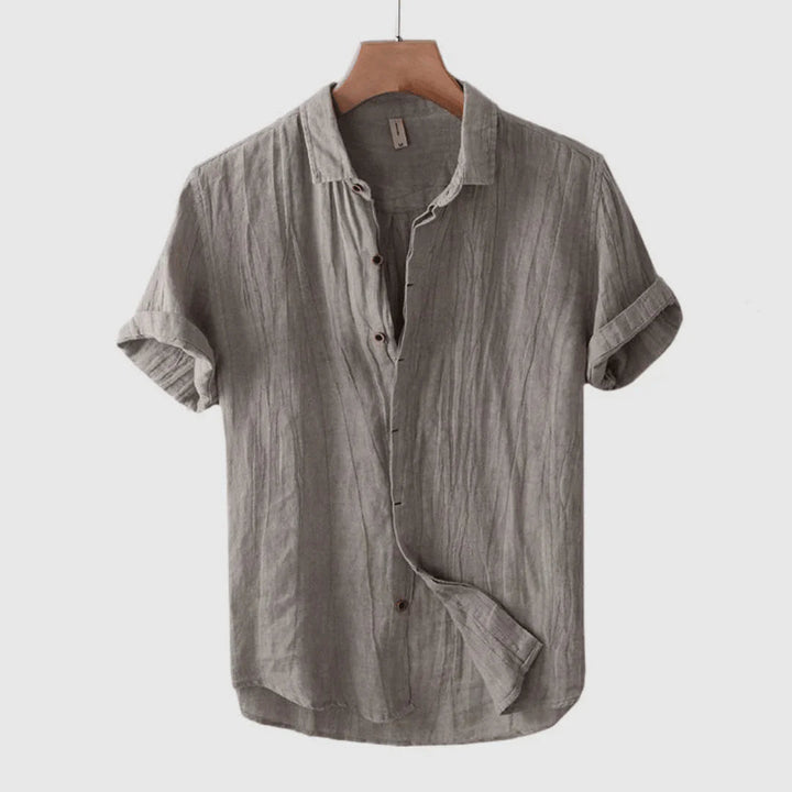Camisa elegante de manga corta con botones